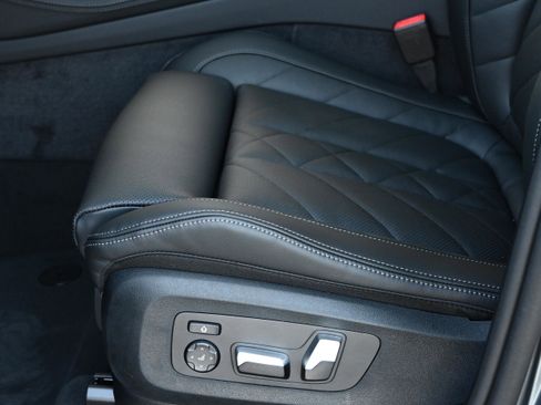 New 2026 BMW X5 xDrive50e w/ M Sport Package image 30