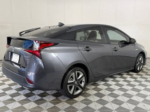 Used 2019 Toyota Prius XLE FWD image 8