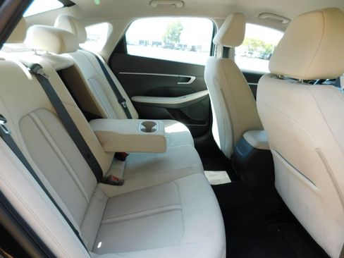 Used 2025 Hyundai Sonata SEL FWD image 5