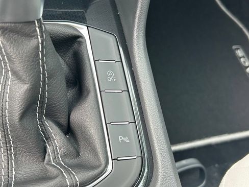 New 2026 Volkswagen Taos SE FWD image 49