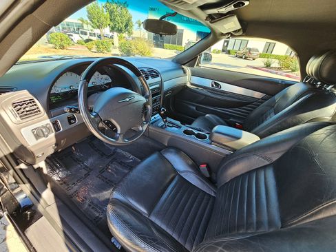 Used 2002 Ford Thunderbird image 18