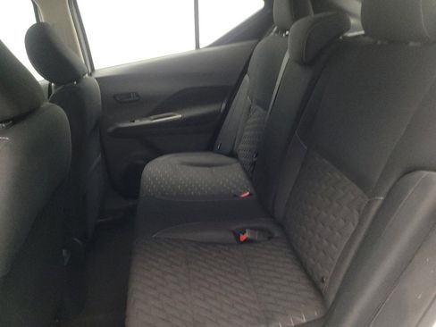 Used 2022 Nissan Kicks S image 18