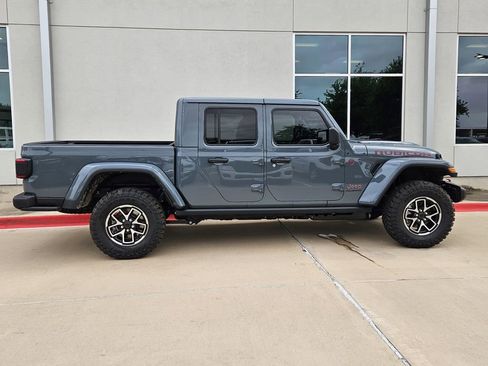 New 2026 Jeep Gladiator Rubicon AWD/4WD image 2