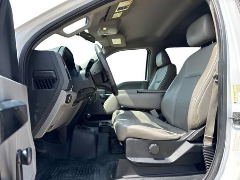 Used 2017 Ford F250 XL AWD/4WD image 9