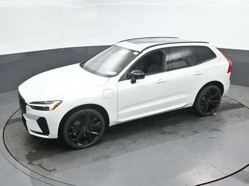 New 2026 Volvo XC60 T8 Ultra w/ Climate Package AWD/4WD image 29