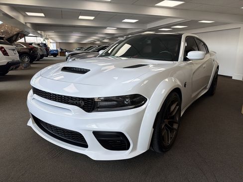 Used 2021 Dodge Charger SRT Hellcat image 1