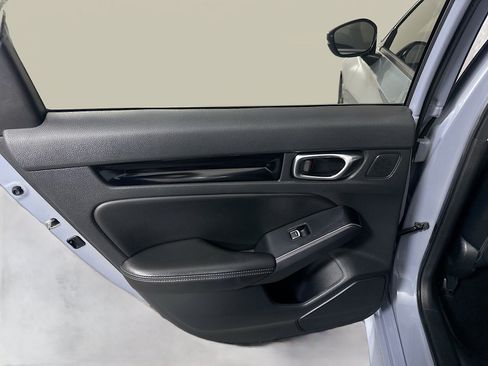 Used 2022 Honda Civic Touring image 24