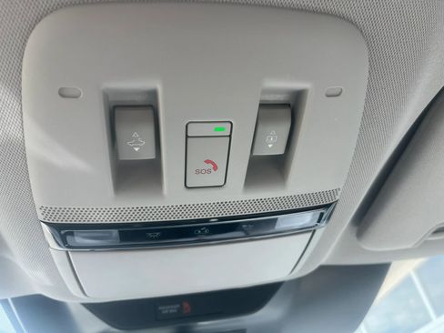 Used 2025 Nissan Murano SL AWD/4WD image 10