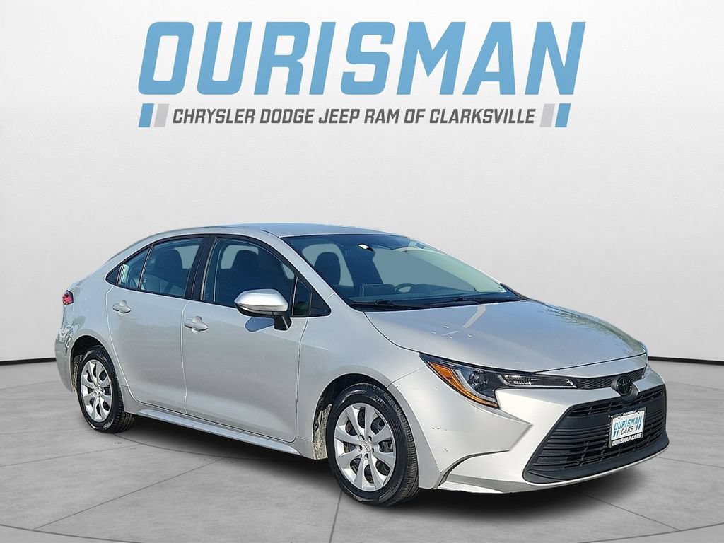 Used 2023 Toyota Corolla LE w/ Carpet Mat Package (TMS) FWD image 1