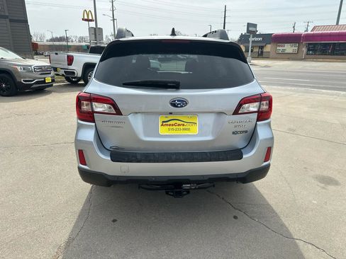 Used 2017 Subaru Outback 3.6R Limited image 4