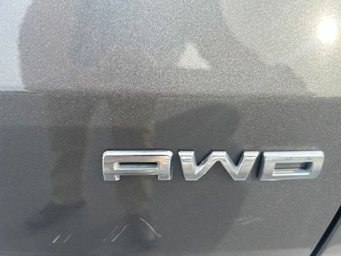 Used 2023 Ford Escape ST-Line Select w/ Class II Trailer Tow Package AWD/4WD image 11
