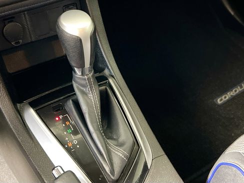 Used 2018 Toyota Corolla SE image 24