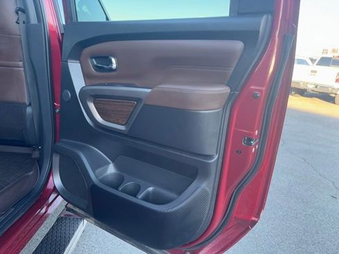 Used 2021 Nissan Titan Platinum Reserve w/ Moonroof Package image 24