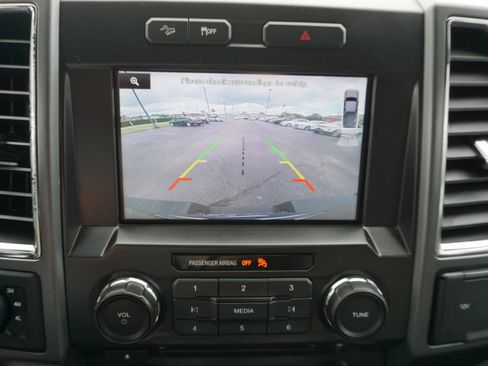 Used 2015 Ford F150 XLT w/ Equipment Group 302A Luxury AWD/4WD image 30