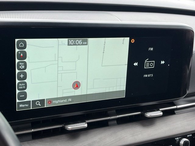Certified 2024 Kia Carnival SX FWD image 25