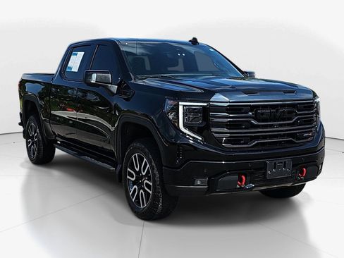 Used 2023 GMC Sierra 1500 AT4 w/ Technology Package AWD/4WD image 2