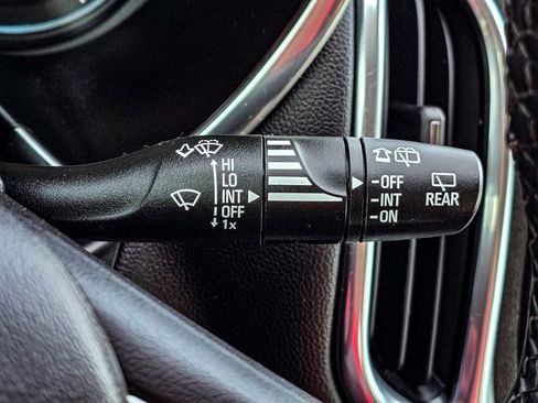 Certified 2024 Chevrolet Equinox LT image 23