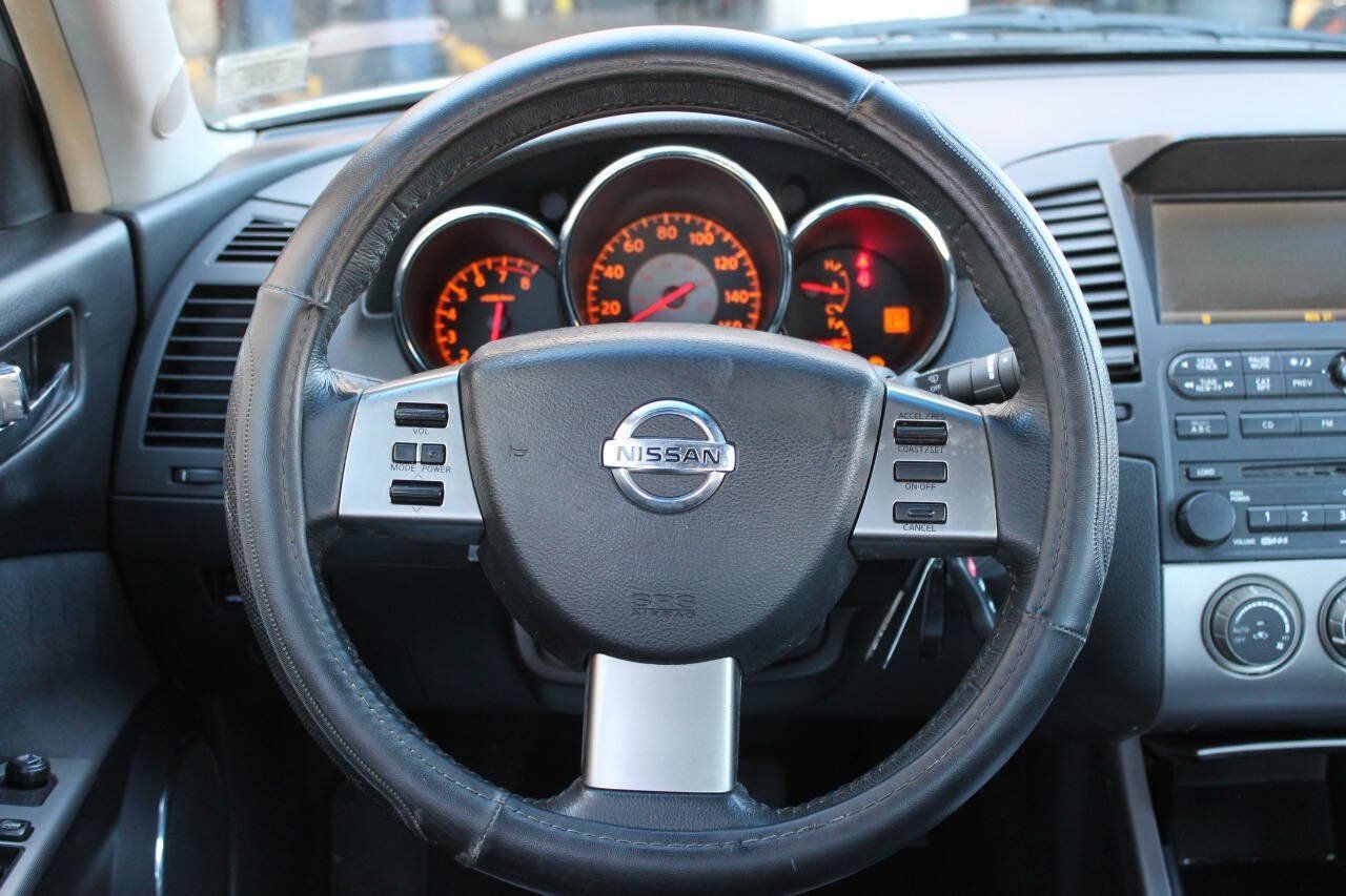Used 2005 Nissan Altima 3.5 SE w/ (X02) Navigation Pkg FWD image 32
