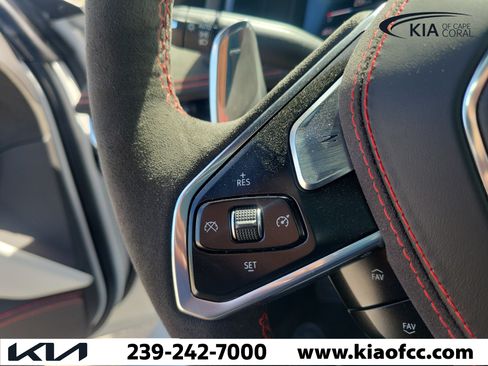 Used 2023 Chevrolet Corvette Stingray Premium Conv w/ Z51 Performance Package RWD image 25