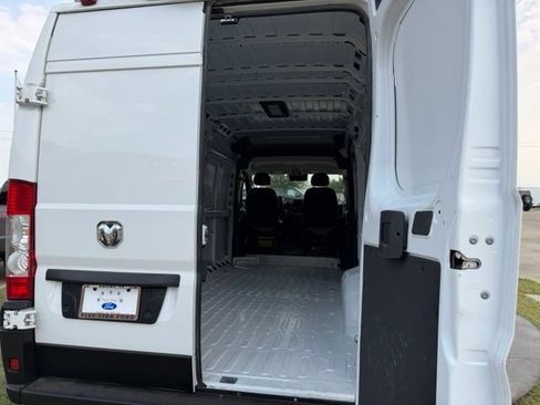 Used 2025 RAM ProMaster 3500 w/ Convenience Group FWD image 9