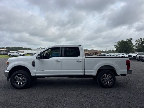 Used 2022 Ford F350 Lariat w/ Lariat Ultimate Package AWD/4WD image 2