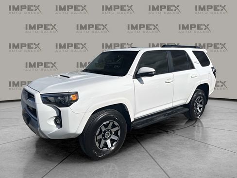 Used 2024 Toyota 4Runner TRD Off-Road Premium image 1
