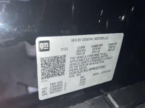 Certified 2023 GMC Yukon AT4 w/ AT4 Premium Plus Package AWD/4WD image 35