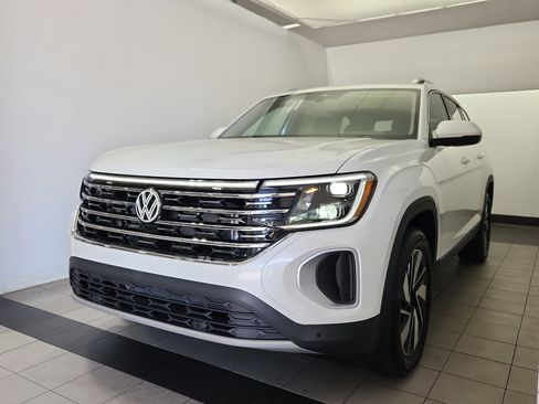 New 2026 Volkswagen Atlas SEL AWD/4WD image 2