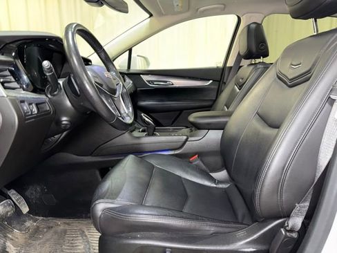Used 2019 Cadillac XT5 Luxury image 14