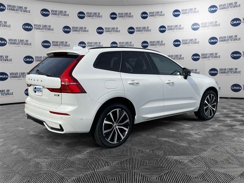 Certified 2023 Volvo XC60 B5 Plus w/ Climate Package image 5