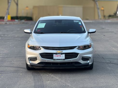Used 2018 Chevrolet Malibu LT w/ Driver Confidence Package image 8