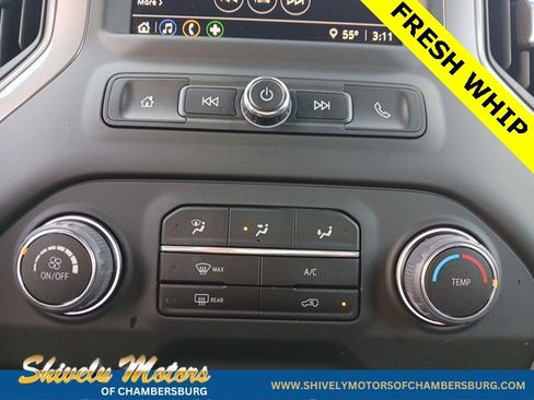 Used 2022 Chevrolet Silverado 1500 Custom image 21