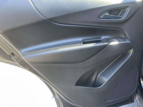 Used 2019 Chevrolet Equinox LT FWD image 13