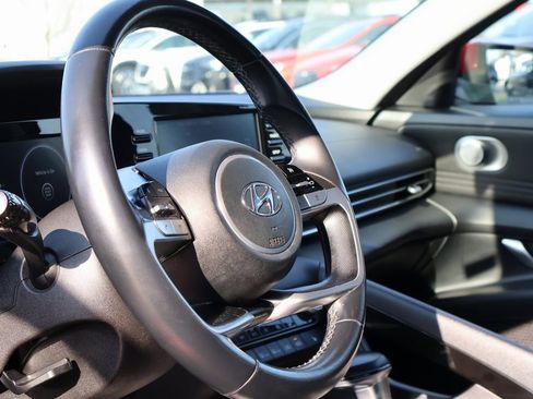 Used 2021 Hyundai Elantra SEL w/ Convenience Package image 25