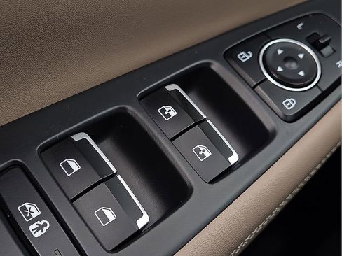 Used 2021 Hyundai Santa Fe SEL w/ Convenience + Premium Package image 17