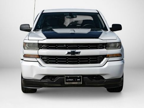 Used 2016 Chevrolet Silverado 1500 Custom w/ Custom Convenience Package RWD image 3