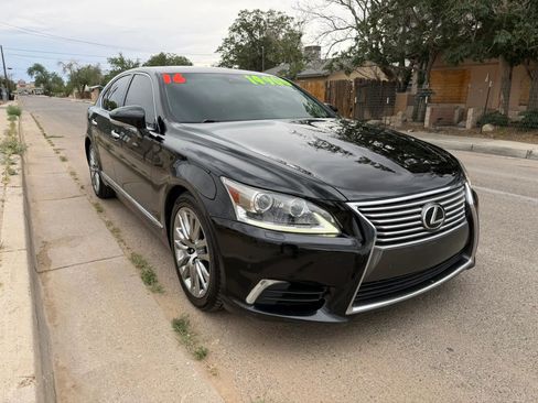 Used 2016 Lexus LS 460 RWD image 3