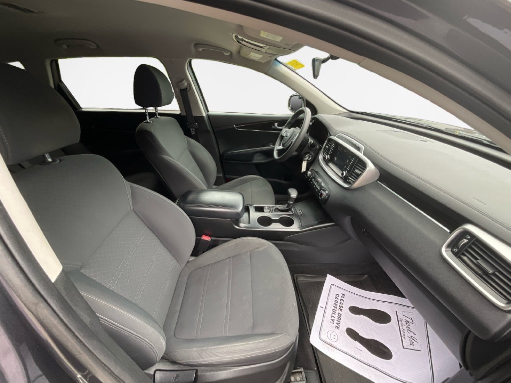 Used 2020 Kia Sorento LX AWD/4WD image 26
