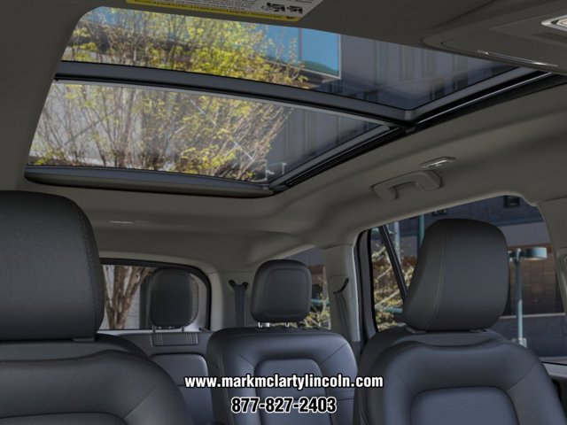 New 2026 Lincoln Aviator AWD w/ Jet Appearance Package image 24