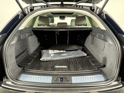 Used 2025 Land Rover Range Rover Velar S image 26