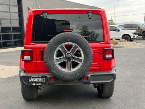 Used 2021 Jeep Wrangler Unlimited Sahara w/ Uconnect 4C Nav & Sound Group AWD/4WD image 4