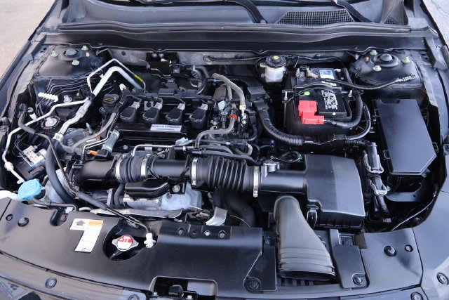 Used 2018 Honda Accord Sport image 28