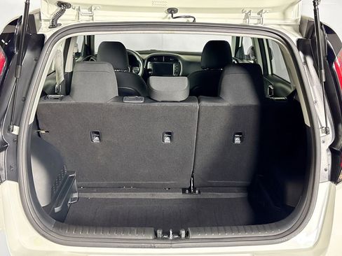 Certified 2025 Kia Soul LX image 21