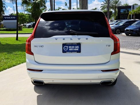 Used 2020 Volvo XC90 T5 Momentum image 5