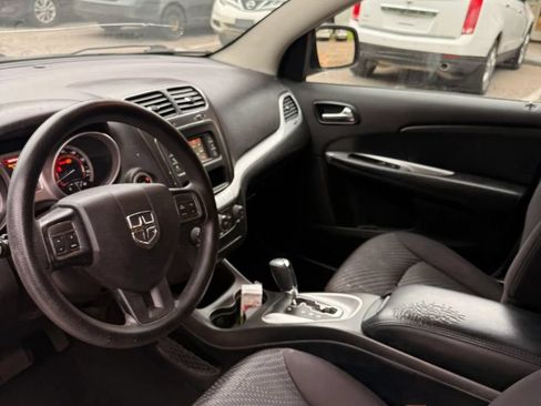 Used 2014 Dodge Journey SXT w/ Flexible Seating Group FWD image 6