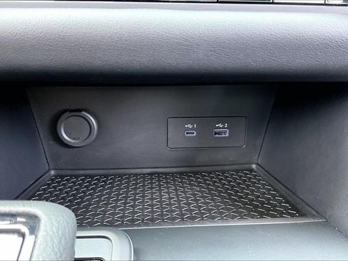 Used 2025 Nissan Pathfinder S AWD/4WD image 16