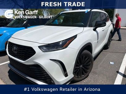 Used 2023 Toyota Highlander XSE