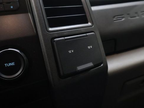 Used 2020 Ford F550 XL w/ Power Equipment Group image 28