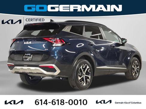 Certified 2025 Kia Sportage EX w/ EX Premium Package AWD/4WD image 8