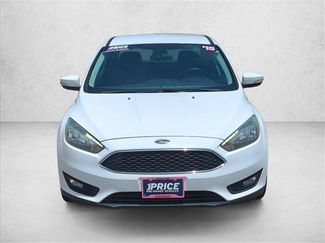 Used 2015 Ford Focus SE w/ Equipment Group 201A FWD video 2